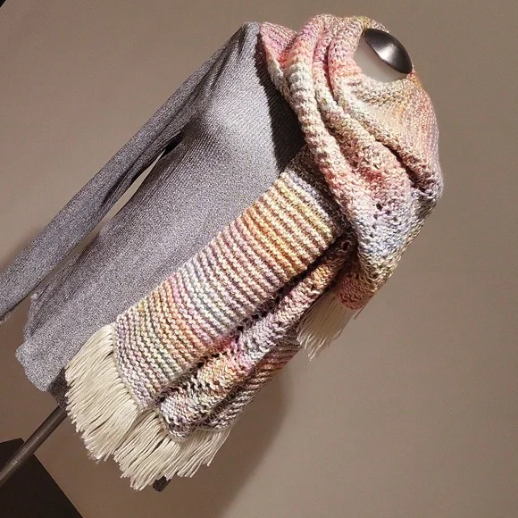 Oversized scarf/wrap, handmade knit, pastel colors, NWOT - Picture 3 of 11